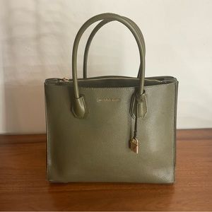 Michael Kors Mercer Satchel in Hunter Green